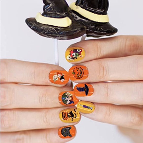 🎃🧙‍♀️Hocus Pocus Nail 💅🏼 Decals (104 total)! - Picture 4 of 7